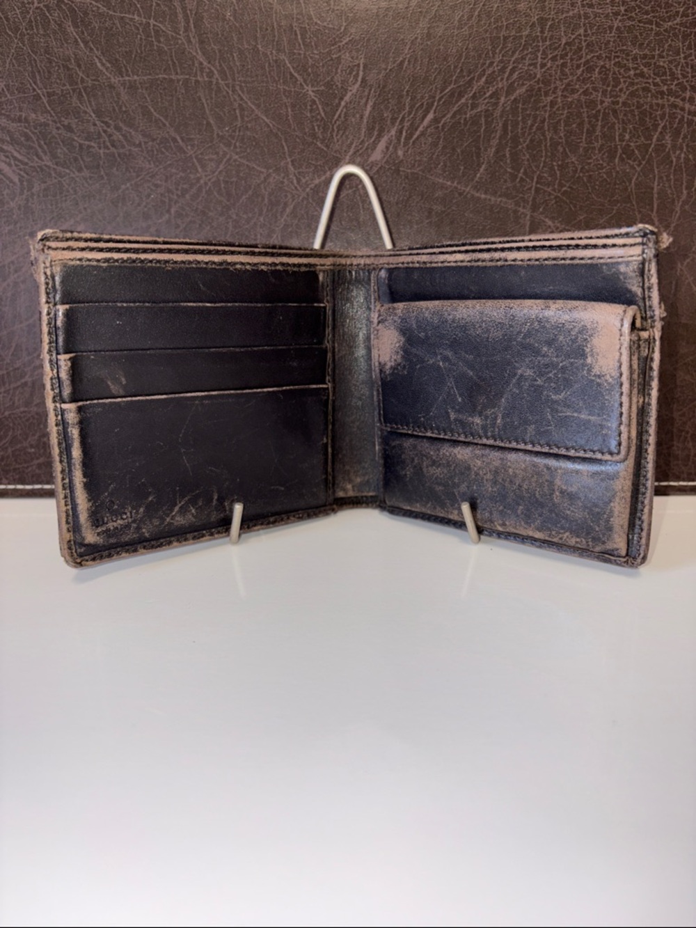 Gucci Brown Beige GG Canvas Bifold Wallet - Picture 4 of 12
